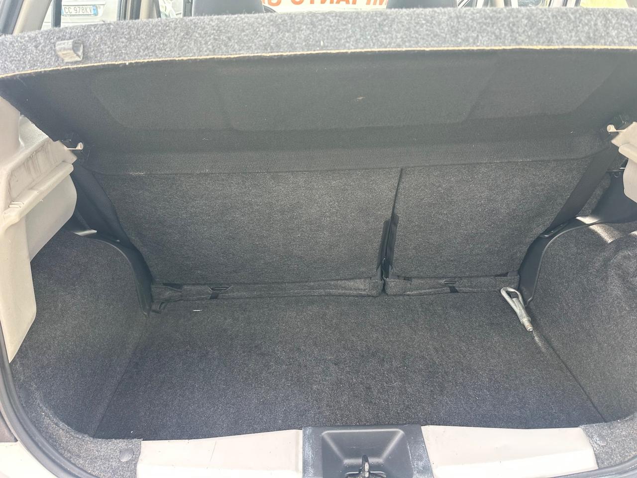 Nissan Micra 1.2 gpl 2013