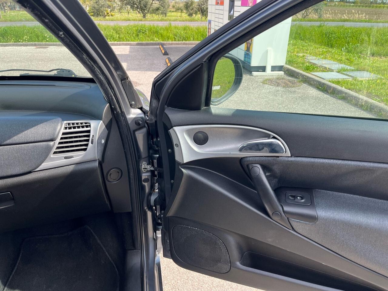 Lancia Ypsilon 1.4 Argento Ecochic GPL