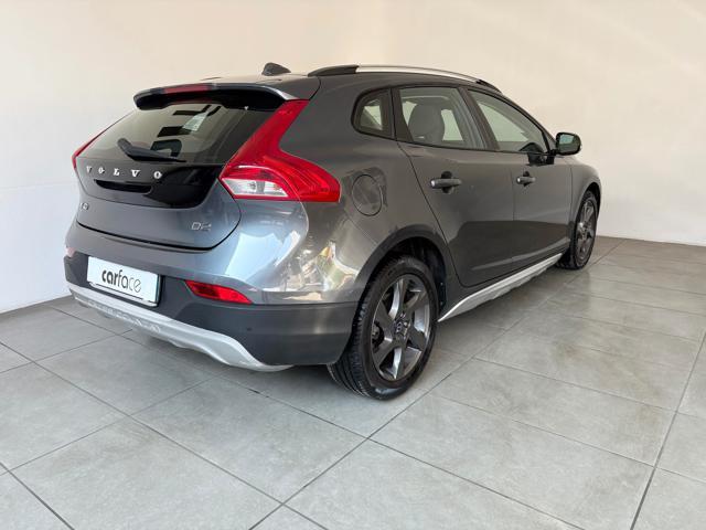 VOLVO V40 Cross Country D2 1.6 Summum