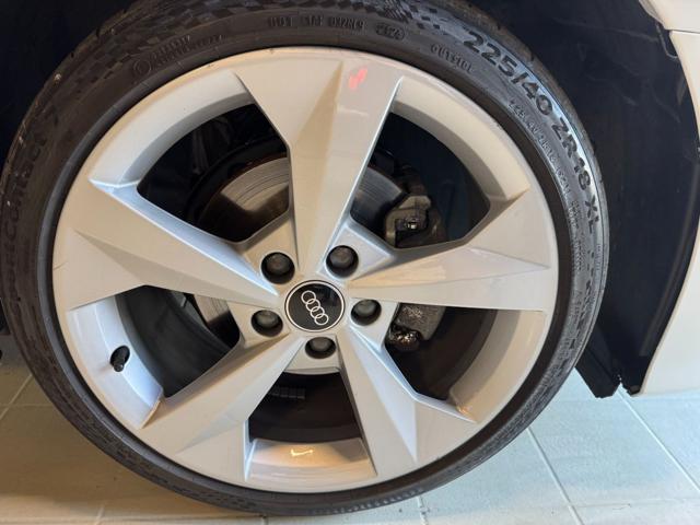 AUDI A3 SPB 35 TFSI Stronic line edition