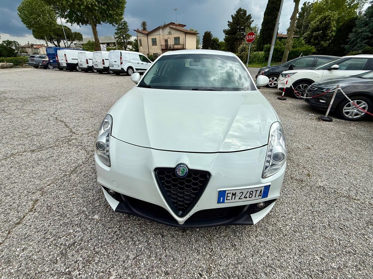 Alfa Romeo Giulietta 1.6 JTDm-2 Progression g.traino Ok NEOPATENTATI