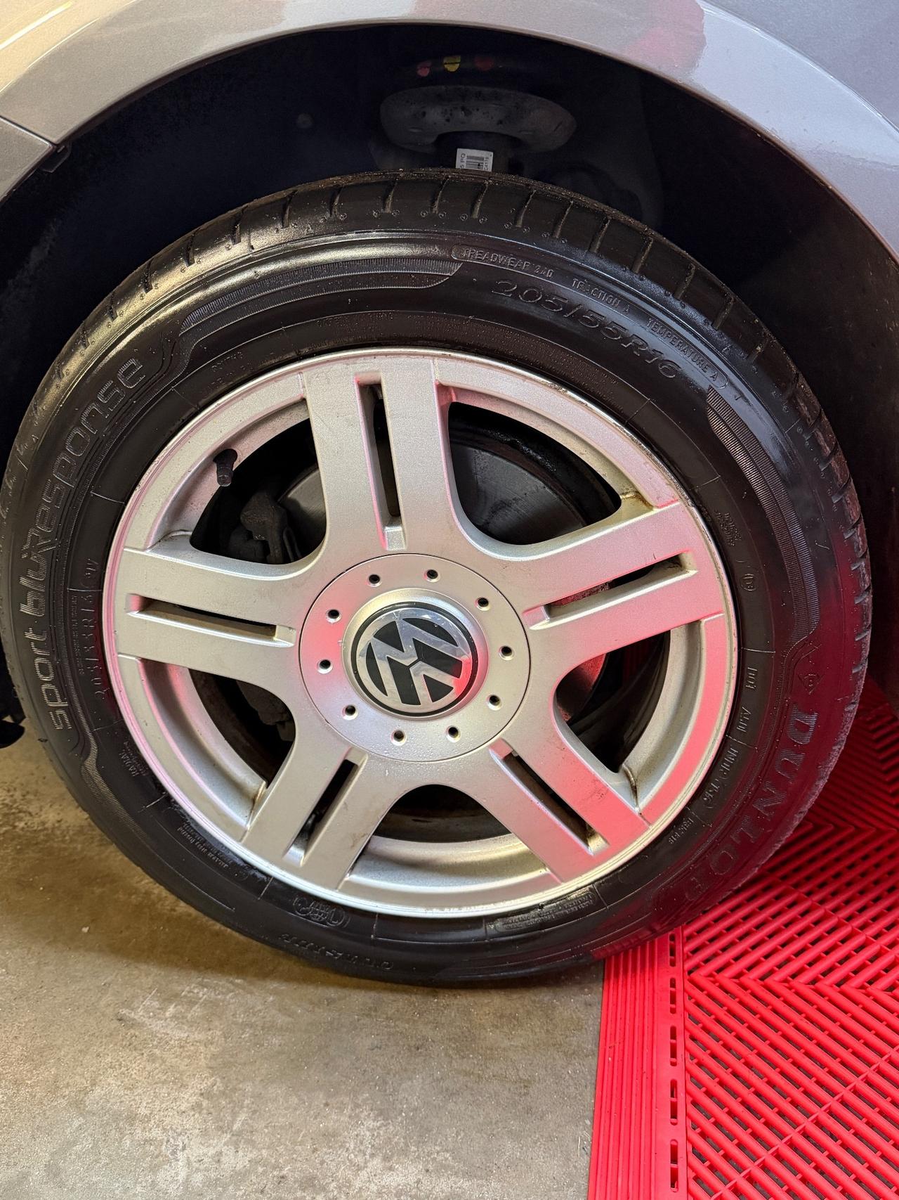 Volkswagen Touran 1.6 TDI Comfortline