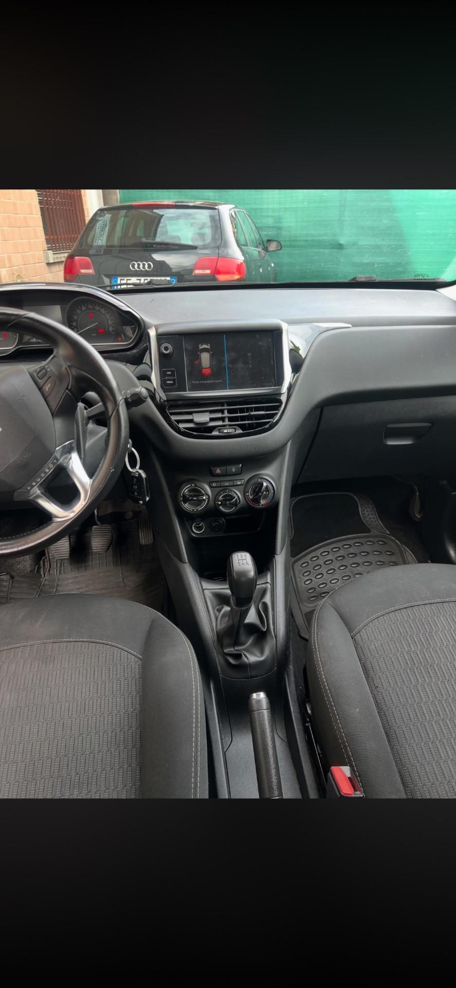 Peugeot 208 PureTech 82 5 porte Active