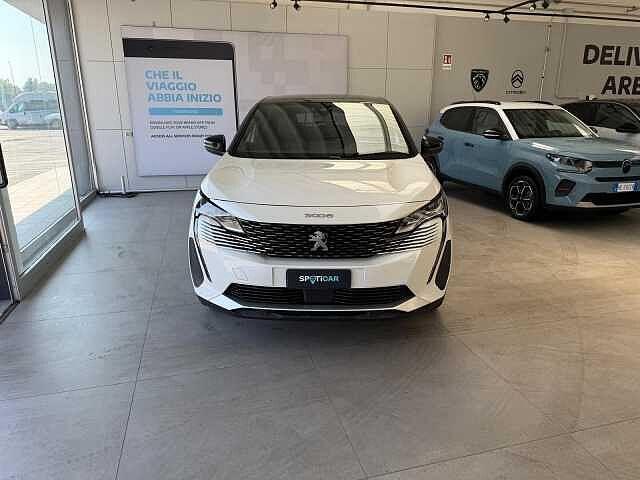 Peugeot 3008 Hybrid 136 e-DCS 6 Allure Pack