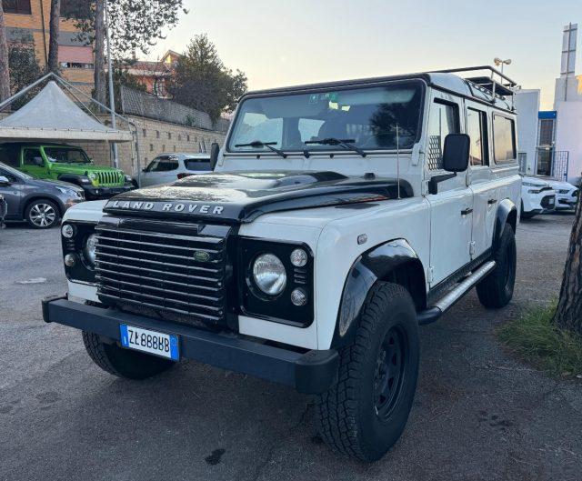LAND ROVER Defender 110 2.4 TD4 Station Wagon SE