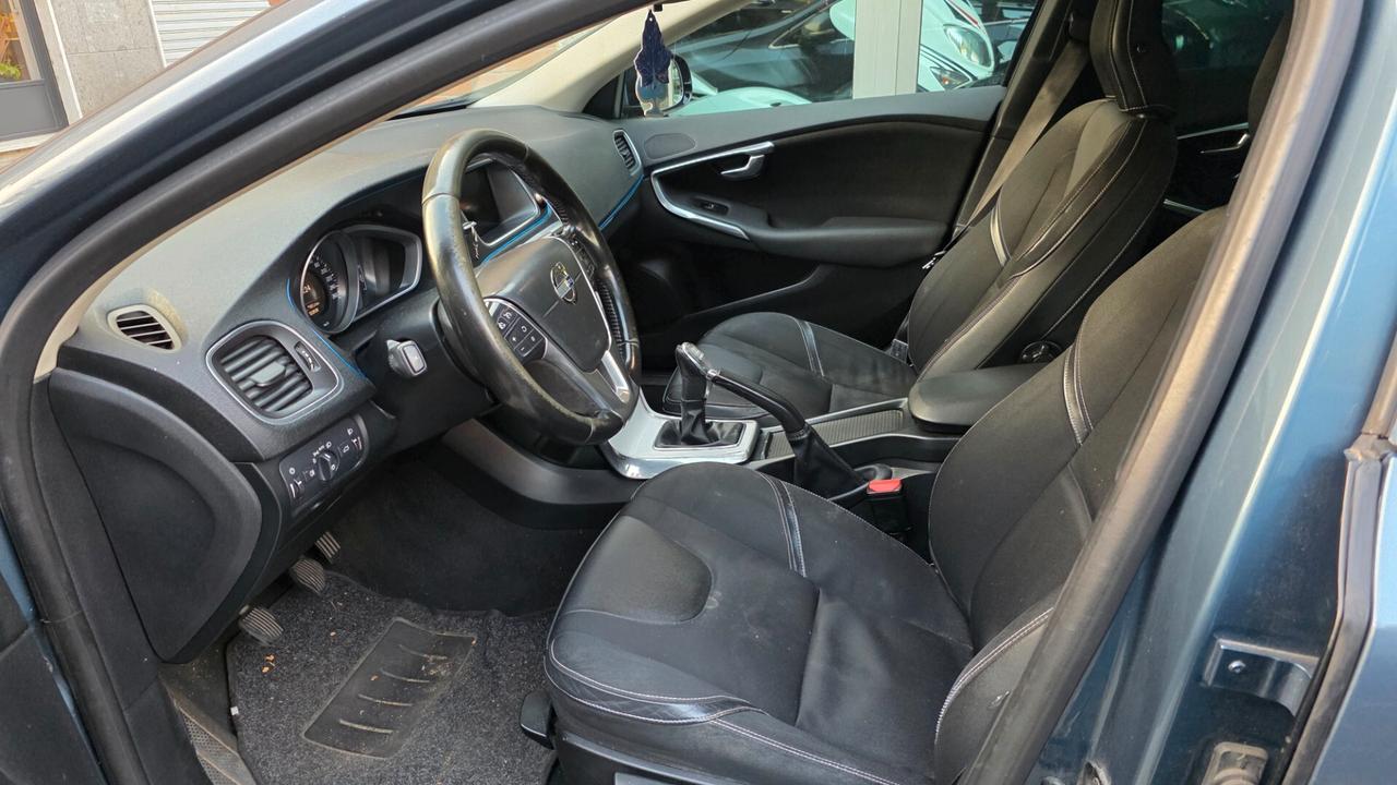 Volvo V40 D3 Momentum