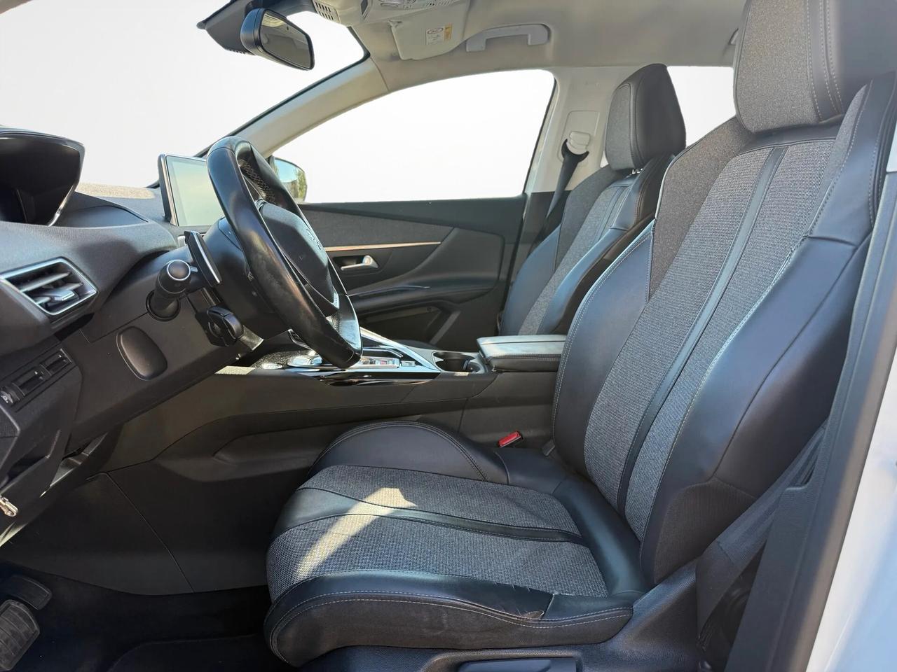 Peugeot 3008 BlueHDi 130 S&S EAT8 Allure