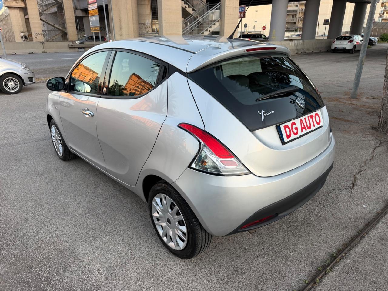 Lancia Ypsilon 1.2 benz 69 CV GPL casa madre 2013