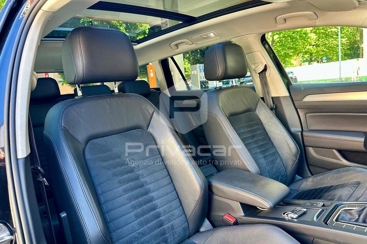 VOLKSWAGEN Passat Variant 2.0 TDI DSG Executive BlueMotion Tech.