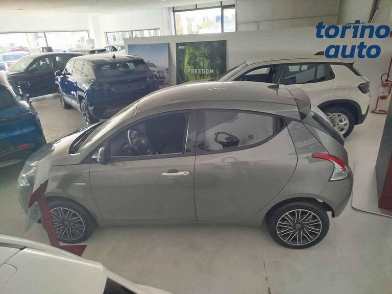 Lancia Ypsilon Ibrida SILVER PLUS