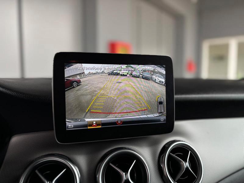 Mercedes GLA 200 d Premium 4matic auto