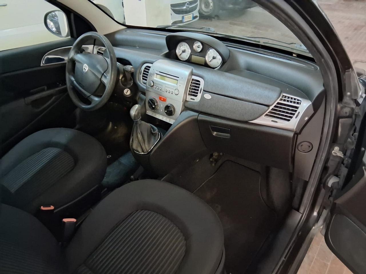Lancia y 1.2 8V 60cv Ok Neopatentati
