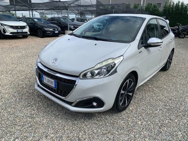 PEUGEOT 208 1° serie PureTech 82 Stop&Start 5 porte Signature