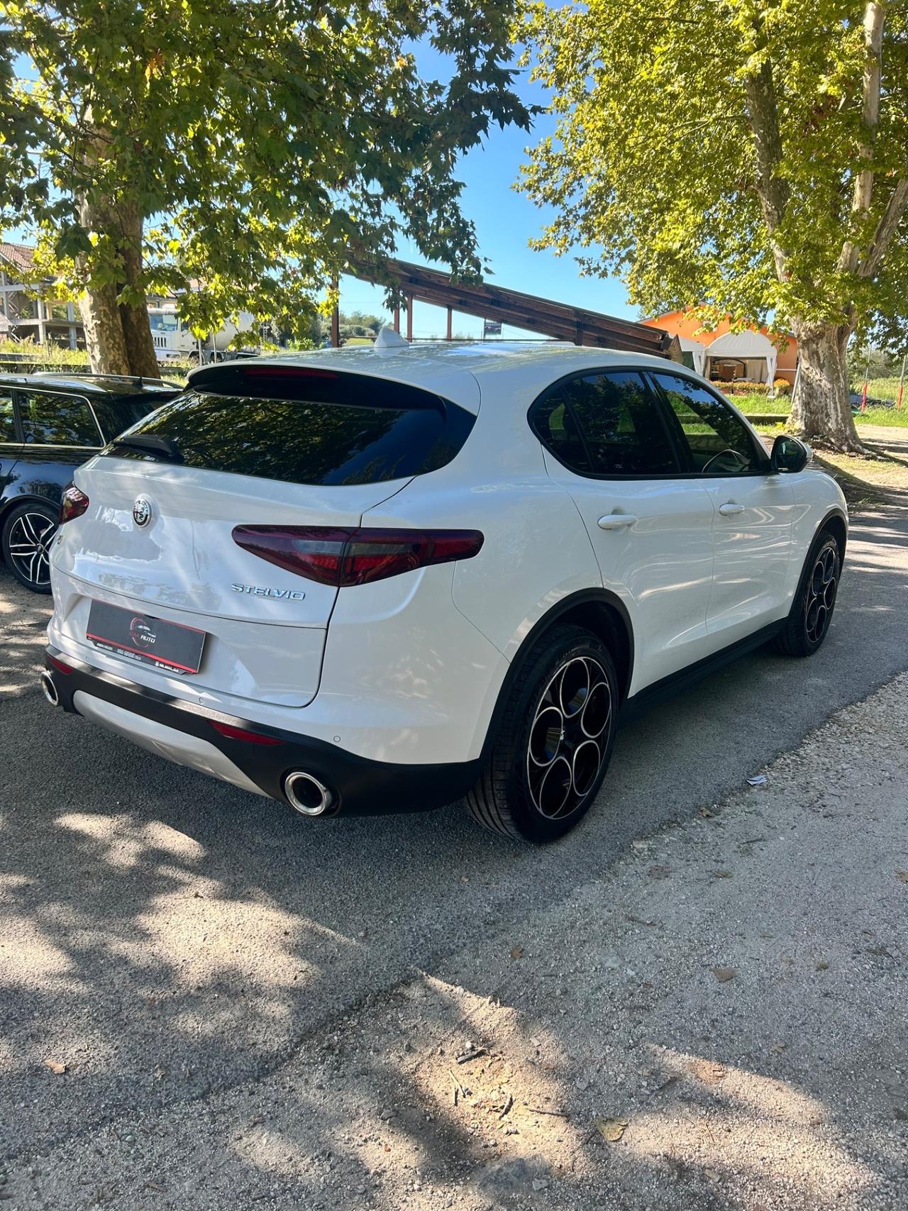 Alfa Romeo Stelvio 2.2 Turbodiesel 210 CV AT8 Q4 B-Tech