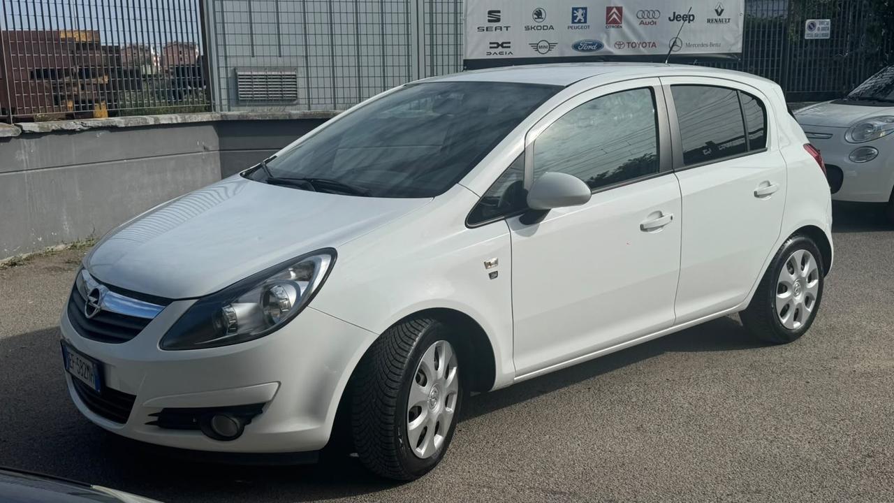Opel Corsa 1.2 85CV 5 porte GPL-TECH Club