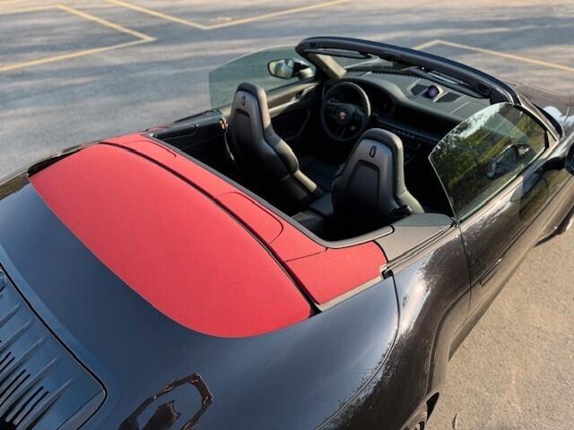 Porsche 911 Carrera Cabriolet