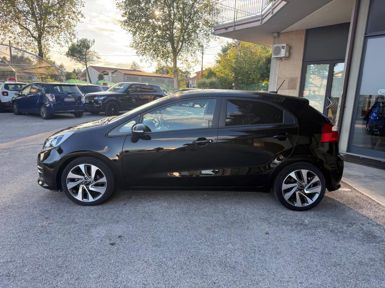 Kia Rio 1.4 CRDi 5p - OK neopatentati