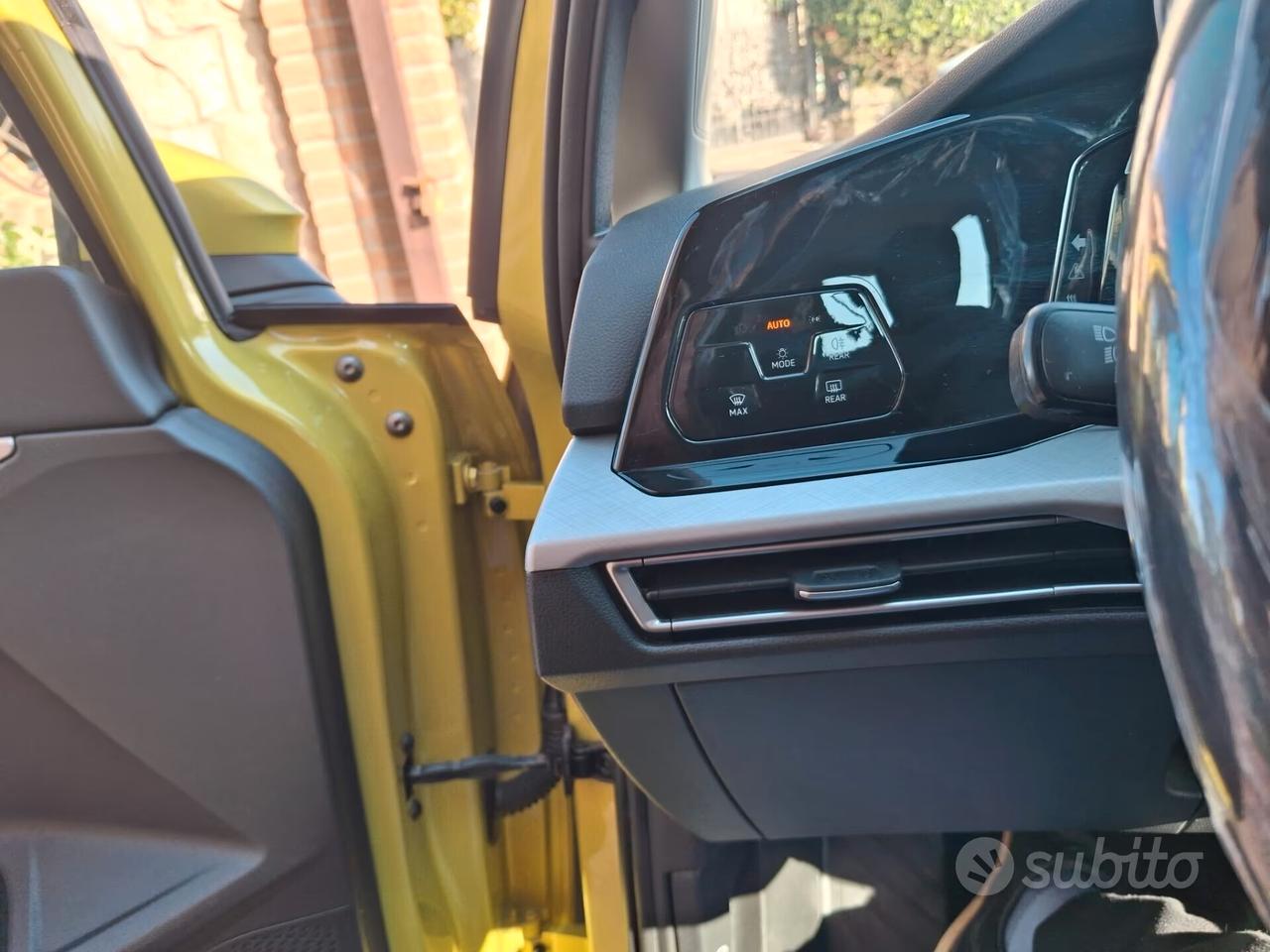 Volkswagen Golf 1.0 TSI EVO Life CRUISE CERCHI APPLE CAR PLAY VIRTUAL COCKPIT NEO PATENTATI