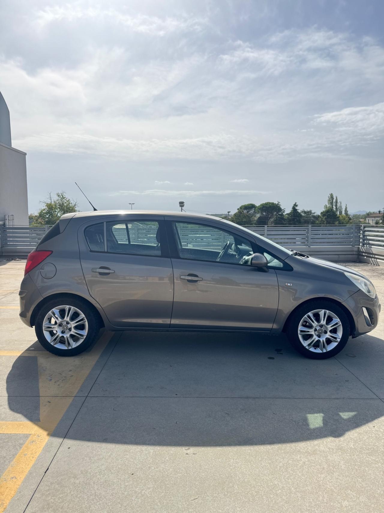 Opel Corsa 1.2 85CV 5 porte GPL-TECH Elective