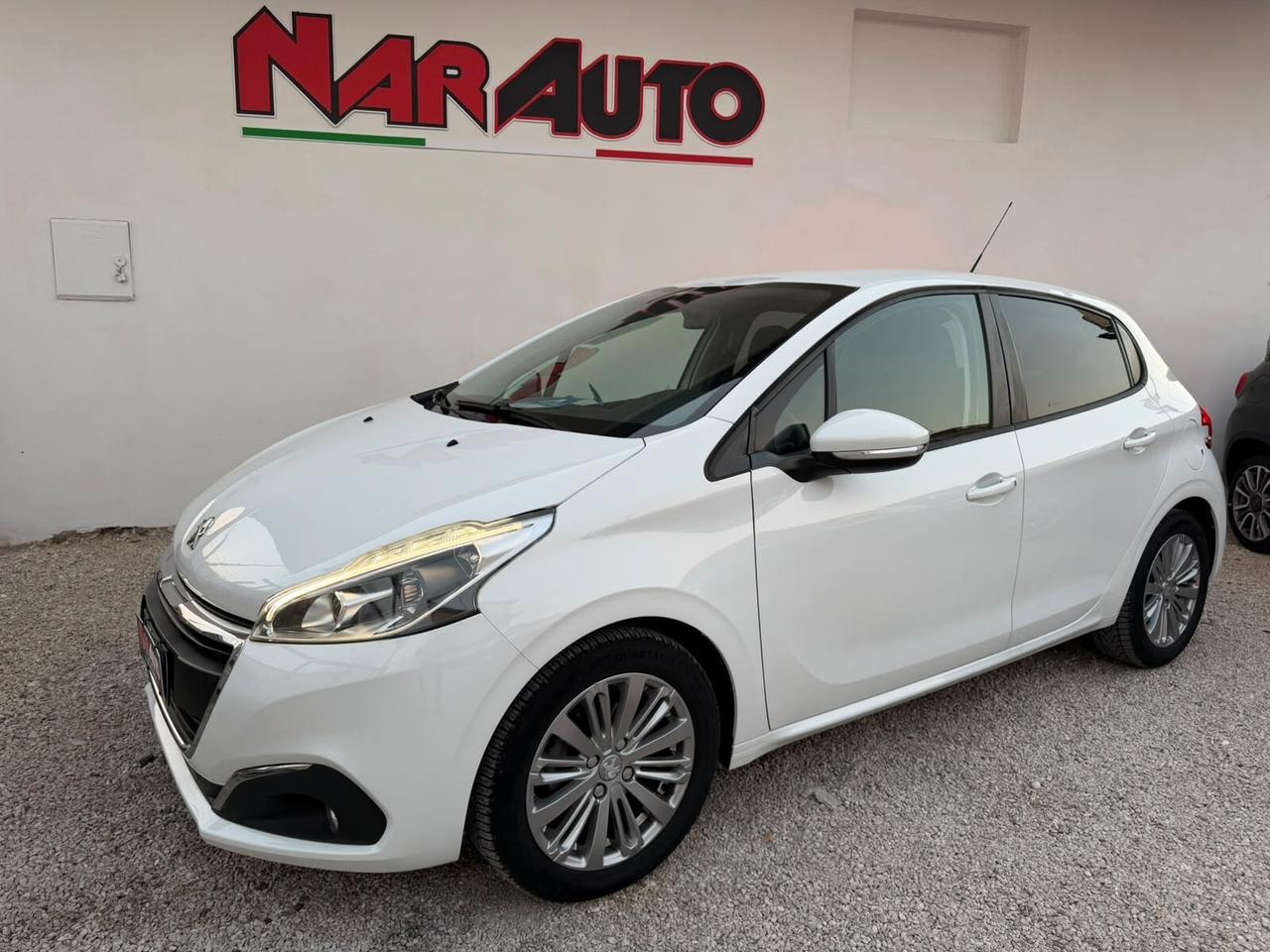 Peugeot 208 Allure AUTOCARRO 5 POSTI