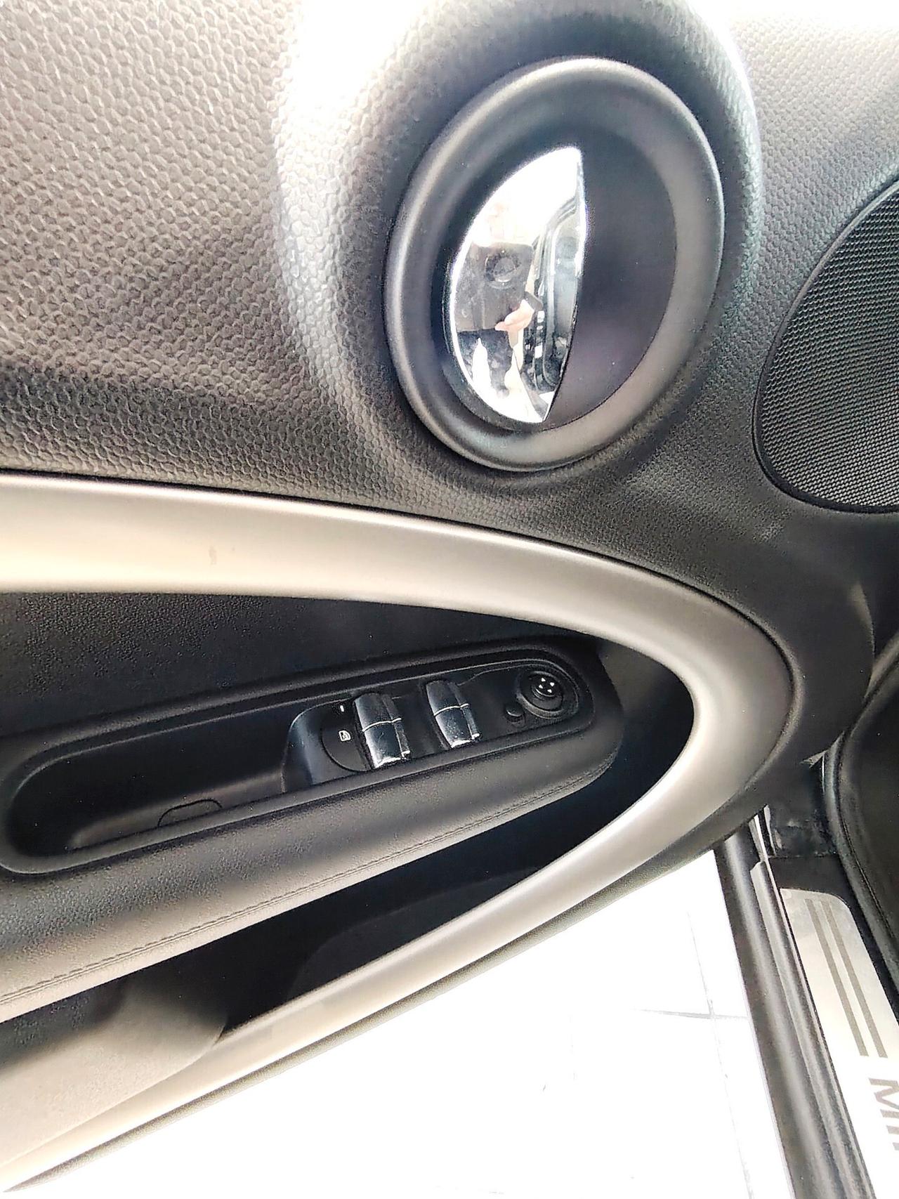 Mini Cooper D Countryman 1.6