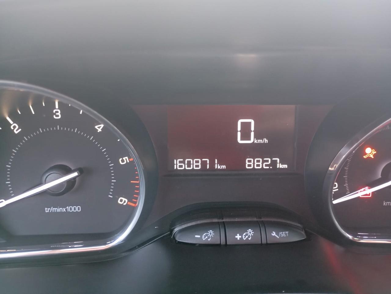 Peugeot 2008 1.4 HDi 68CV Active