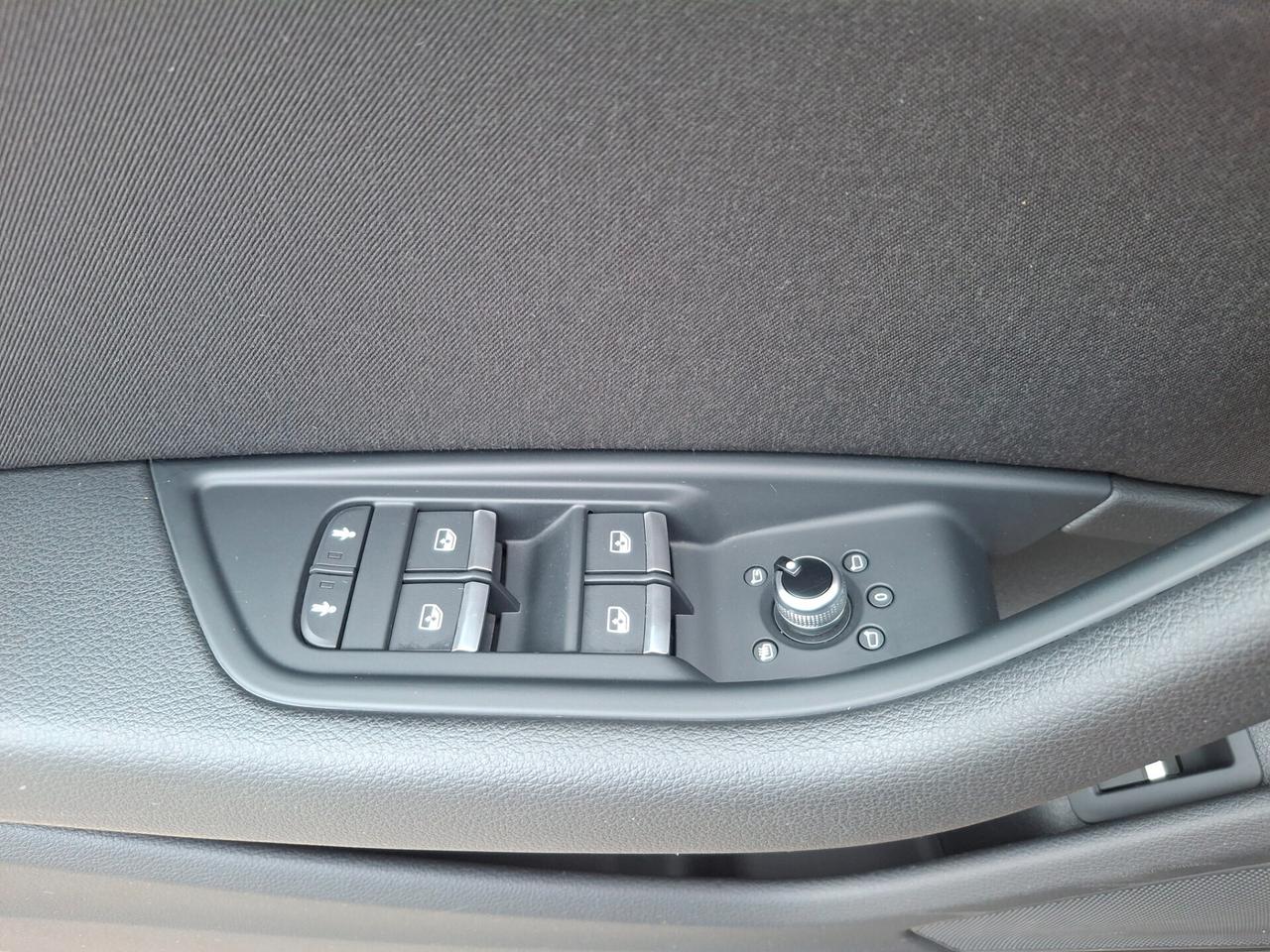 Audi A4 Avant 2.0 TDI 150cv S tronic S-Line 10/2017