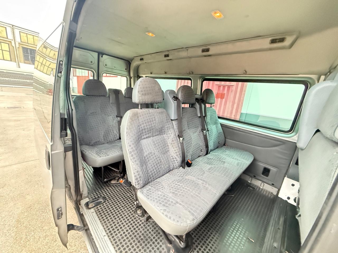 Ford Transit/Tourneo/Bus Transit 9 posti passo lungo