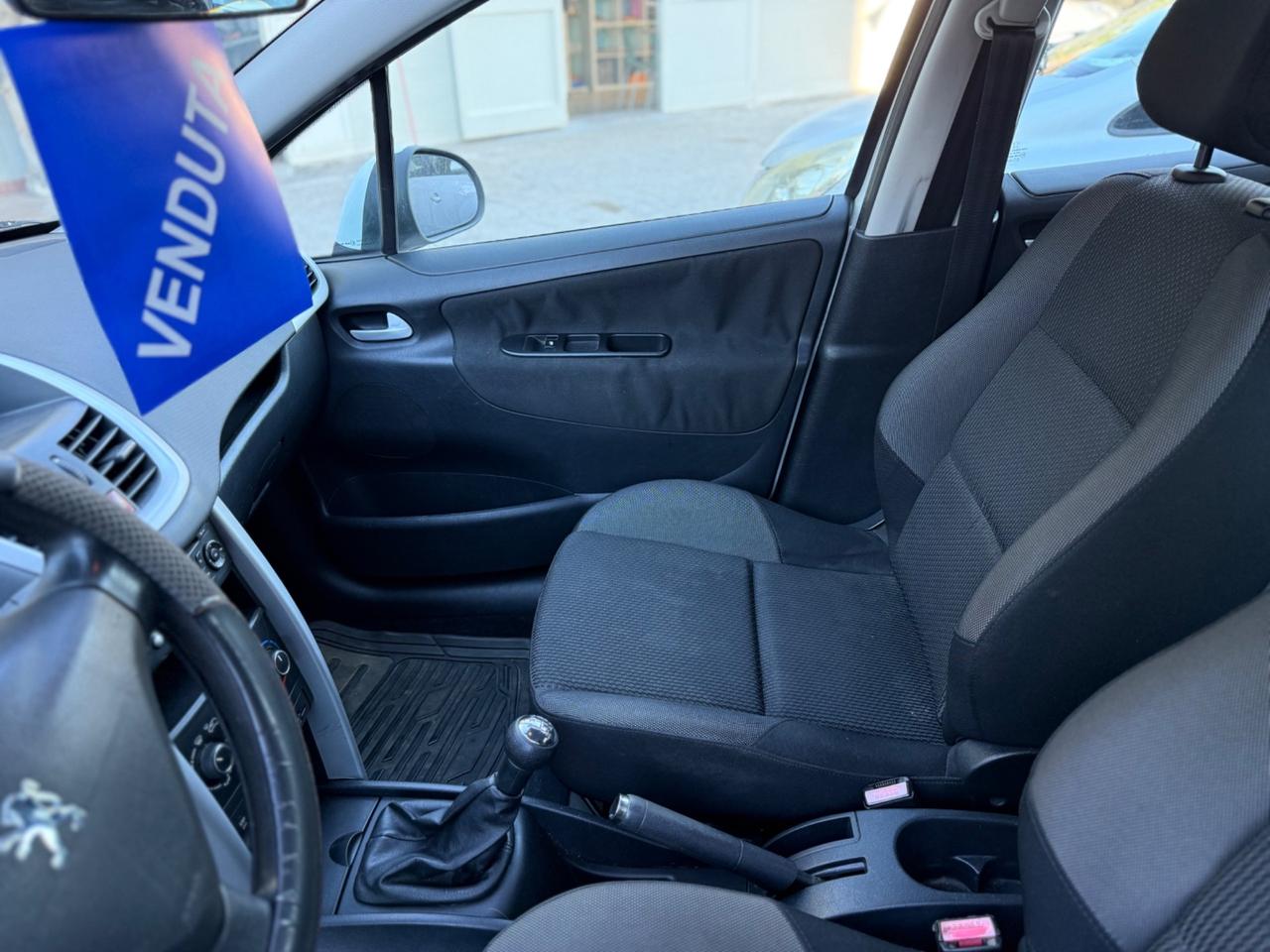 Peugeot 207 Plus 1.4 8V 75CV 5p. ECO GPL