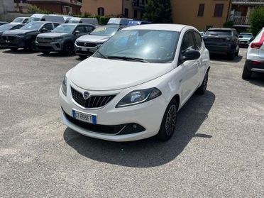 Lancia Ypsilon Ypsilon 1.0 FireFly 5 porte S&S Hybrid Platino