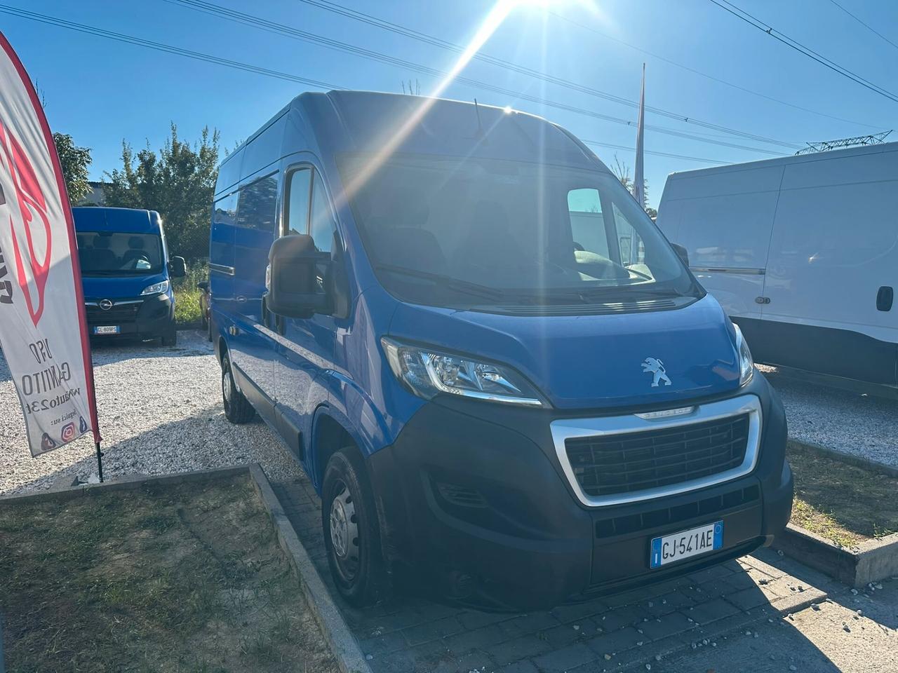 Peugeot Boxer 330 2.2 BlueHDi 140 S&S PC-TM Furgone