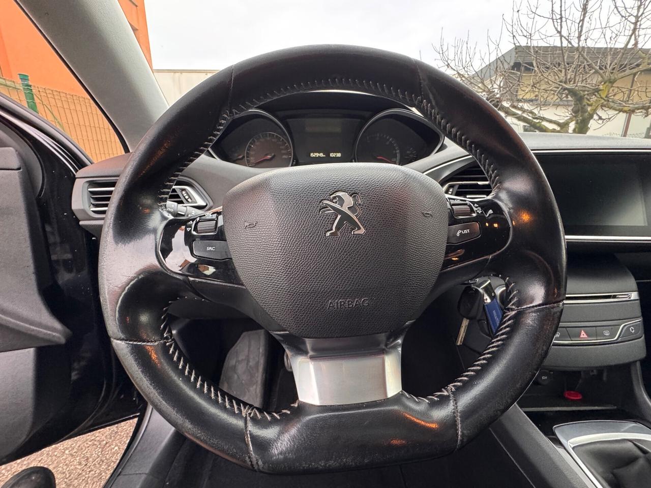 Peugeot 308 BlueHDi 130 S&S SW Allure