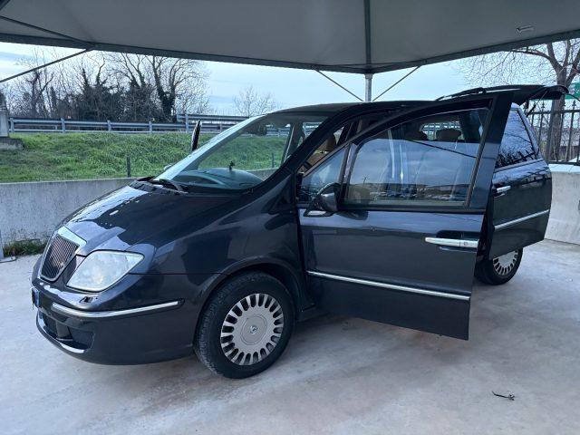 LANCIA Phedra EBNZINA/GPL FINO 09/33 AUTOMATICA 8 POSTI Emblema