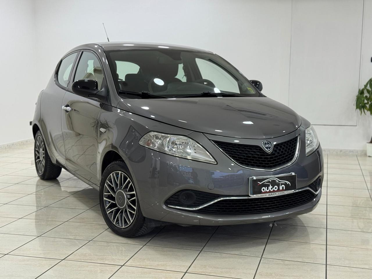 Lancia Ypsilon 1.2 69 CV 5 porte GPL Gold