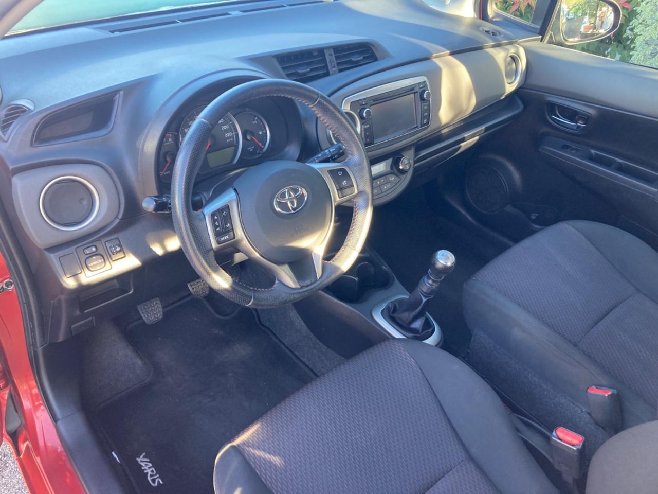 YARIS 1.3 BENZINA 5 PORTE(PROPRIETARIO UNICO)