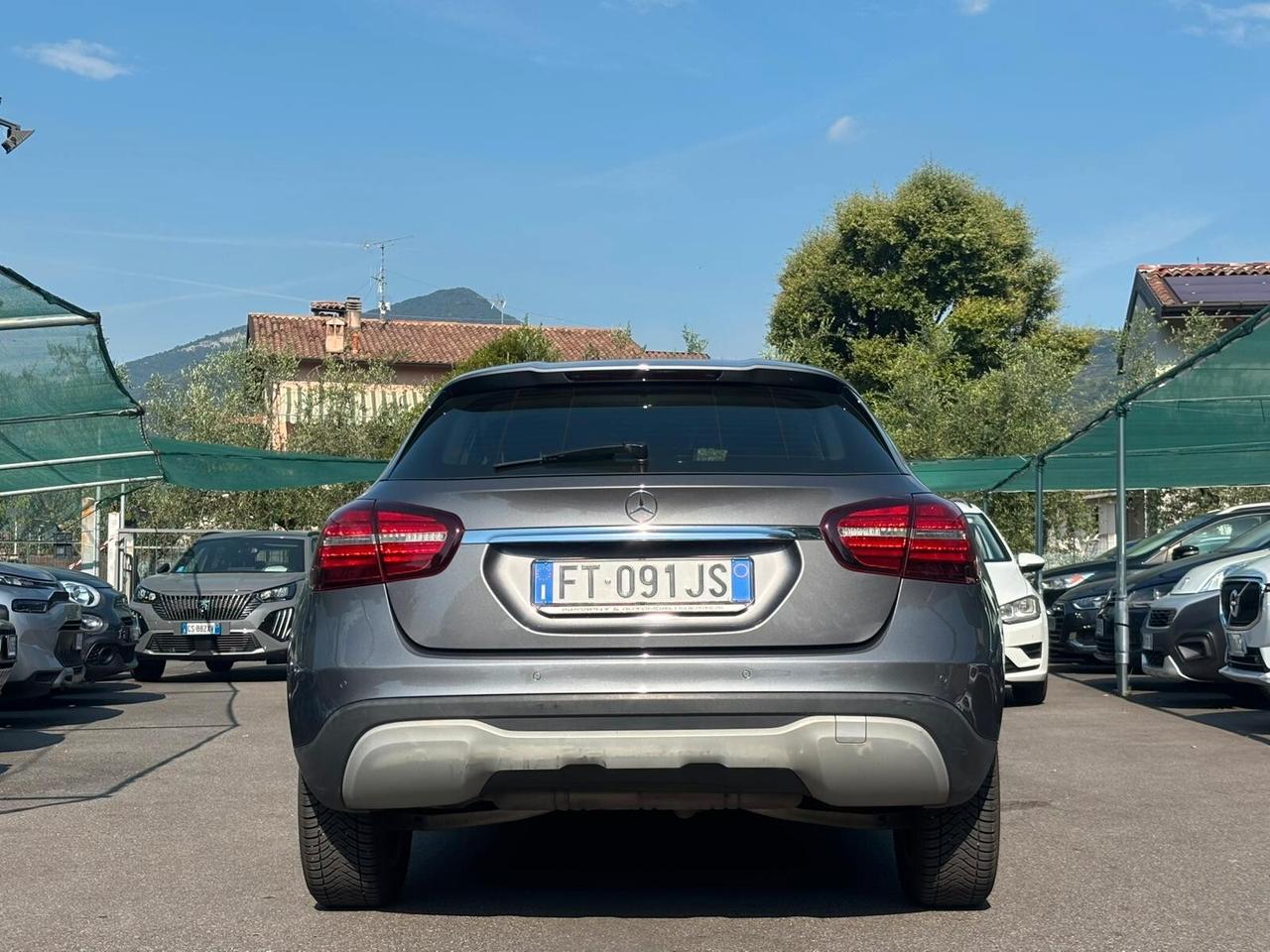 Mercedes-benz GLA 200 180 d Business