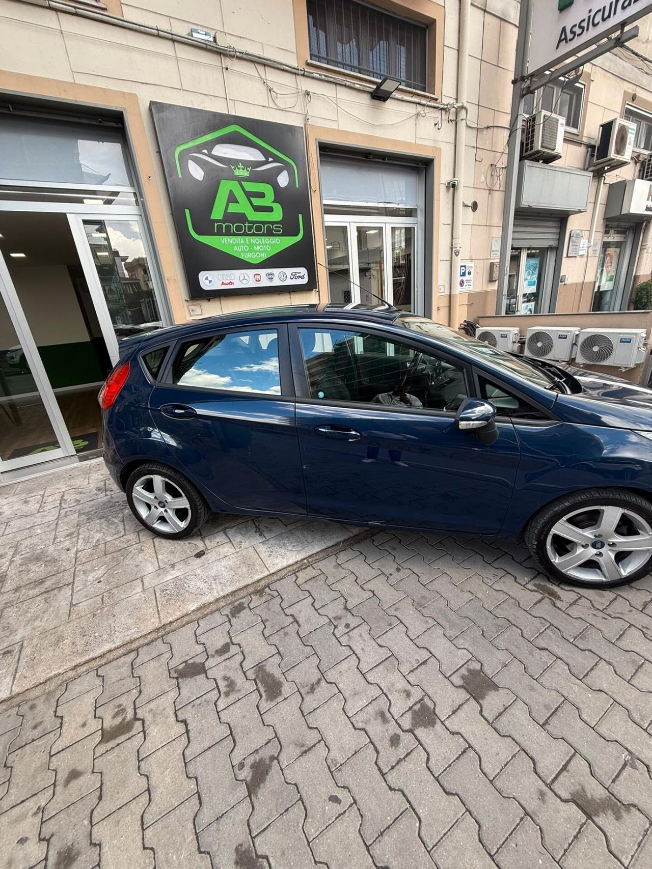Ford Fiesta 1.5 TDCi 75CV 5 porte