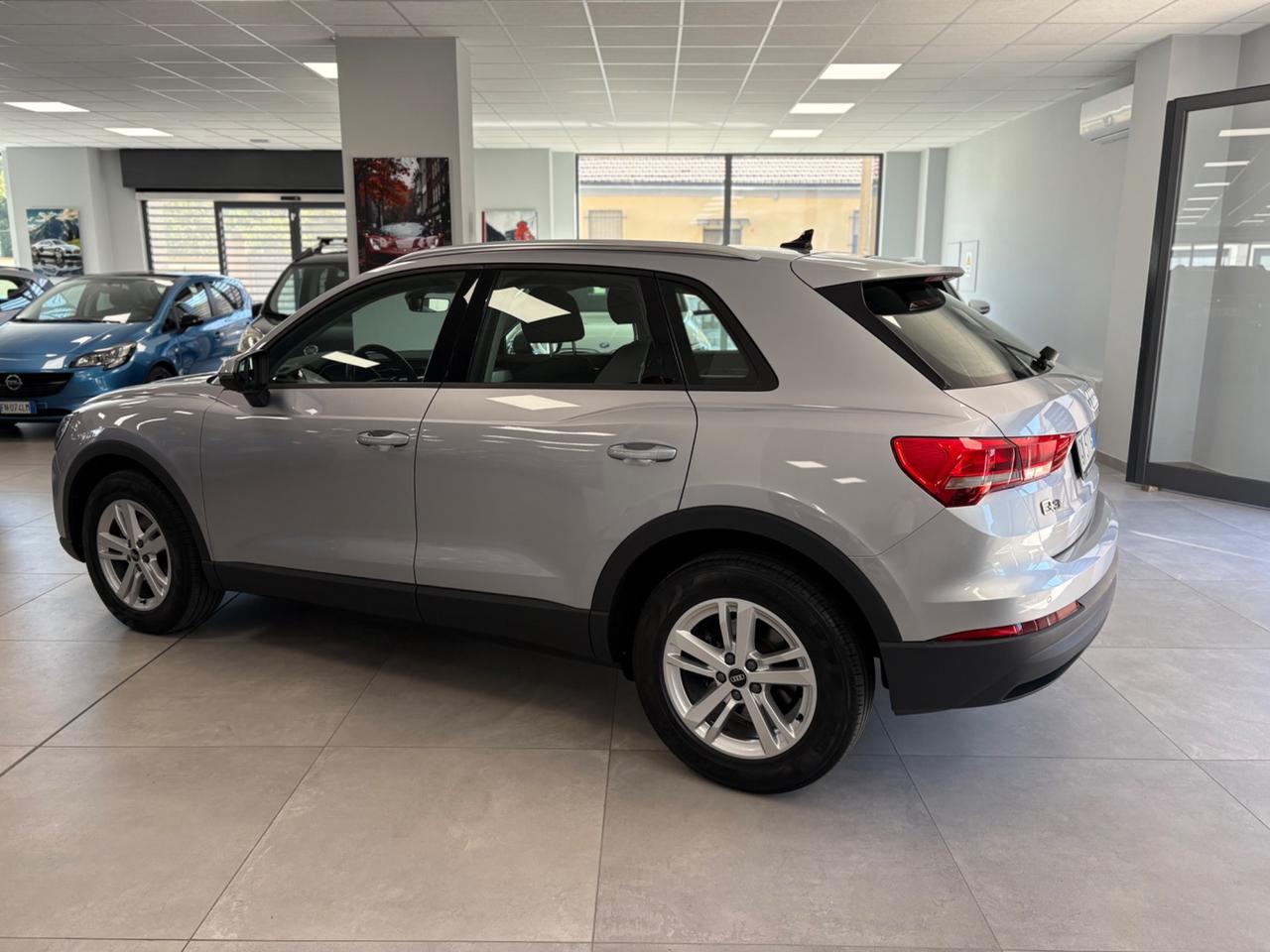 Audi Q3 35 TDI S tronic Business Advanced