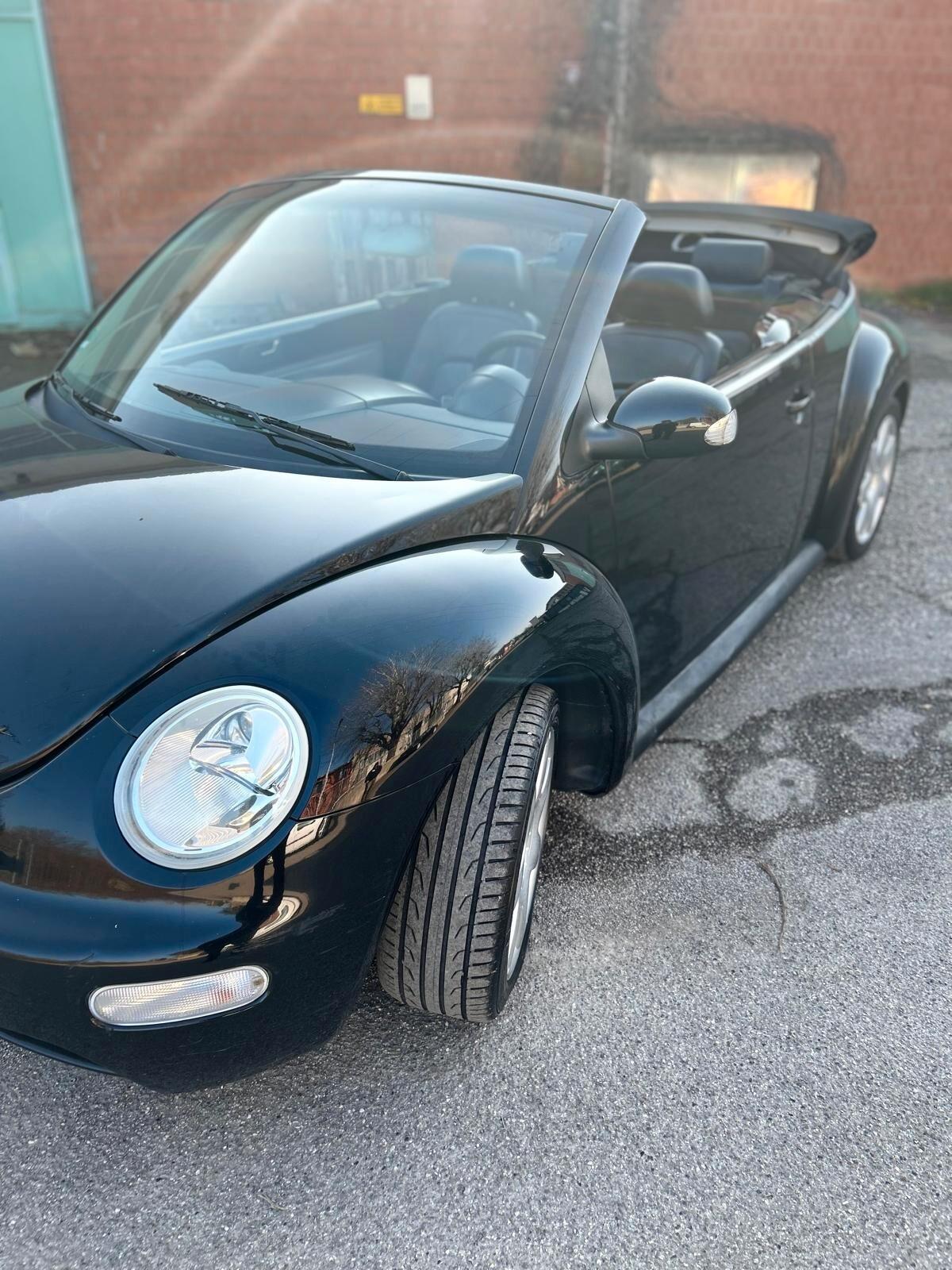 Volkswagen New Beetle 2.0 Cabrio