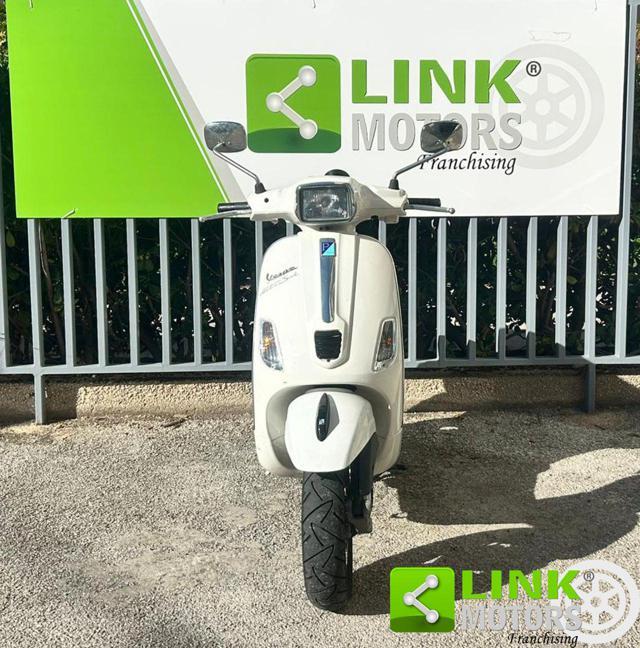 VESPA S 125 .