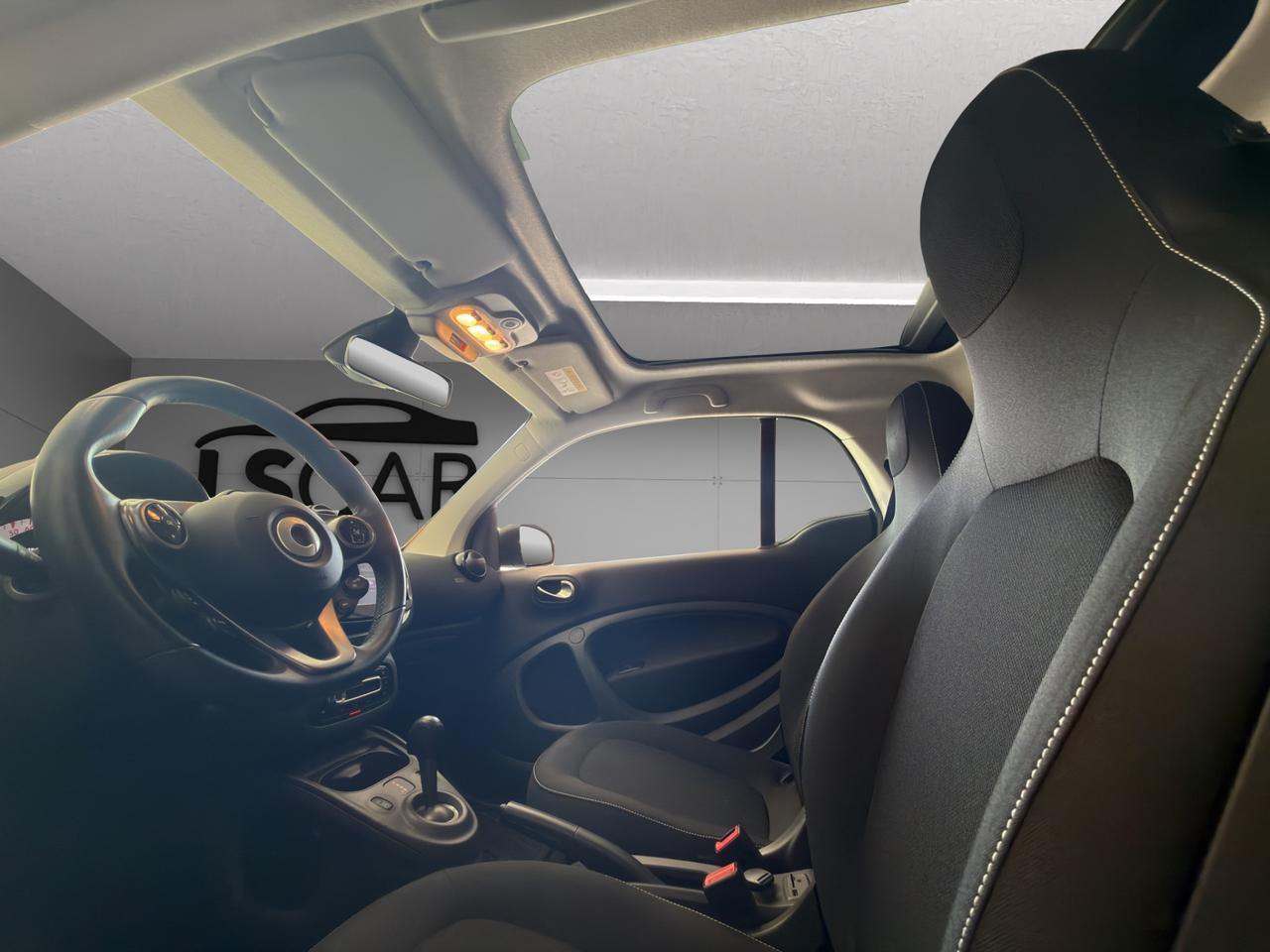 Smart forTwo 1.0 Passion - Unipro - Promo Finanziamento - Tetto panoramico - Schermo Navi - Retrocamera - Sedili Riscaldabili