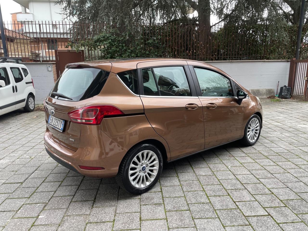 Ford B-Max 1.6 TDCi 95 CV Titanium Business