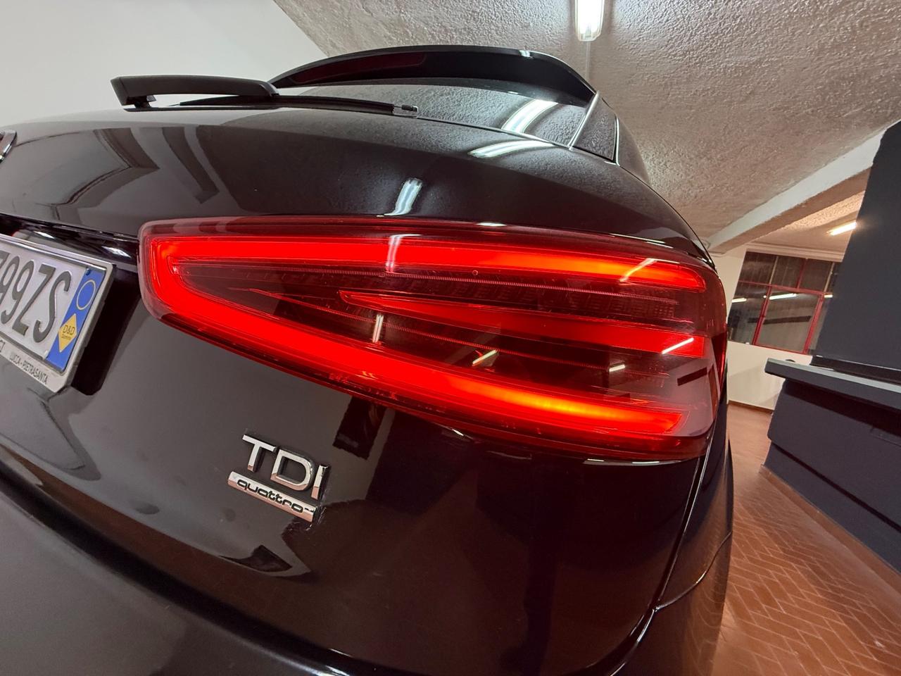 Audi Q3 2.0 TDI 150CV quattro S-Line