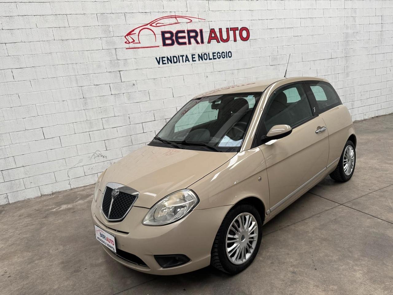 Lancia Ypsilon 1.2 benzina adatta neopatentati