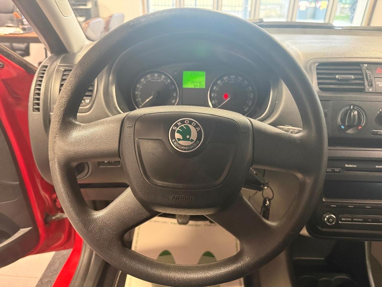 Skoda Fabia 1.6 TDI CR 75CV 5p. Style 2011 TAGLIANDI CASA MADRE-DISTRIBUZIONE FATTA 162.000KM