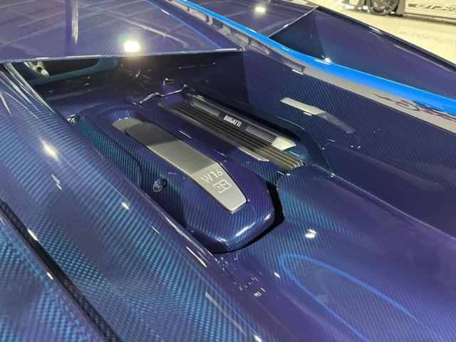 BUGATTI Other DIVO 8.0 W16 1500 HP "1 of 40 FOR THE WORLD"