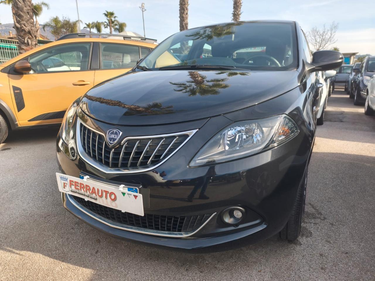 Lancia Ypsilon 1.0 70CV HYBRID PLATINUM