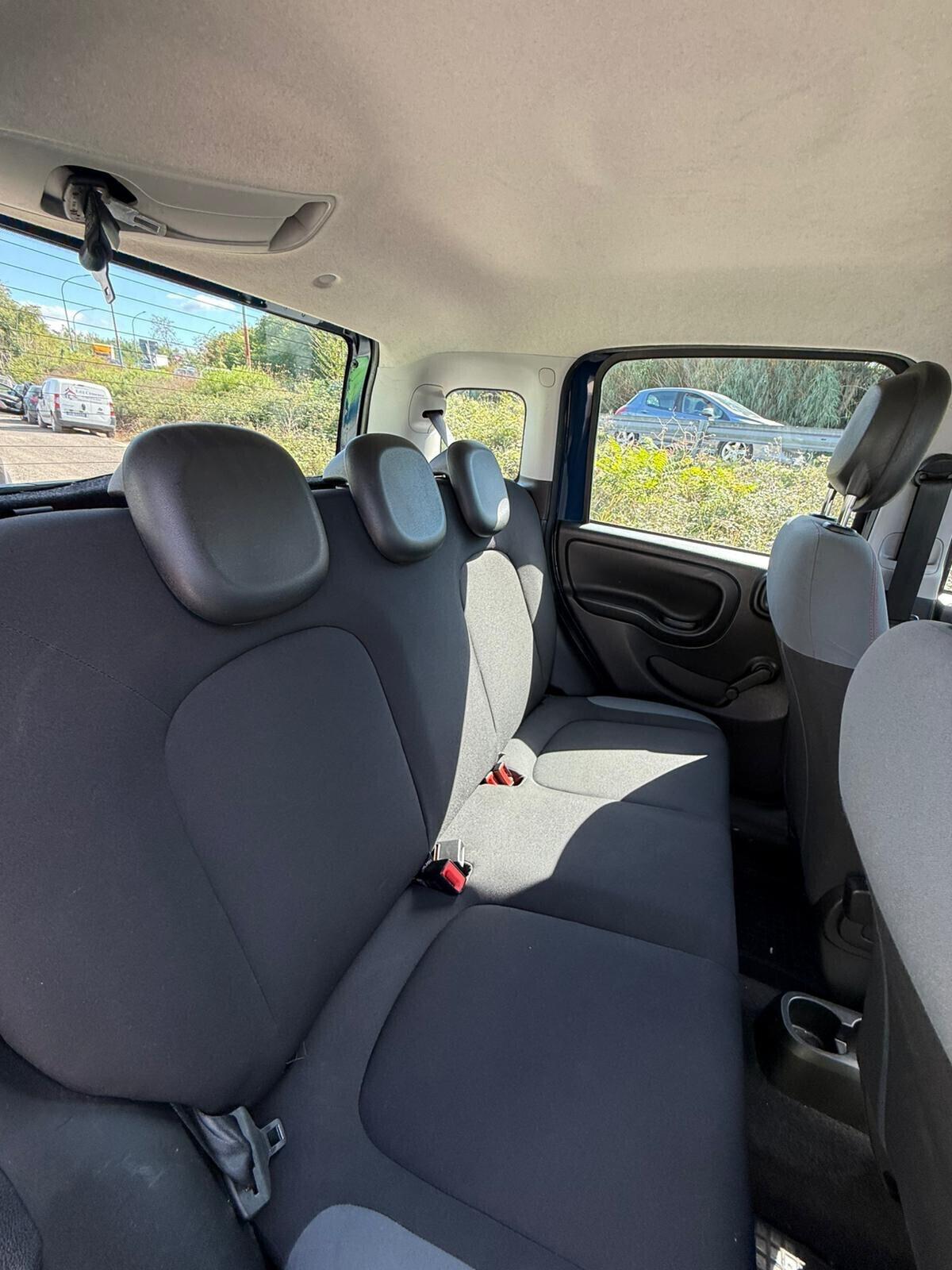 Fiat Panda 1.2 Connected by Wind