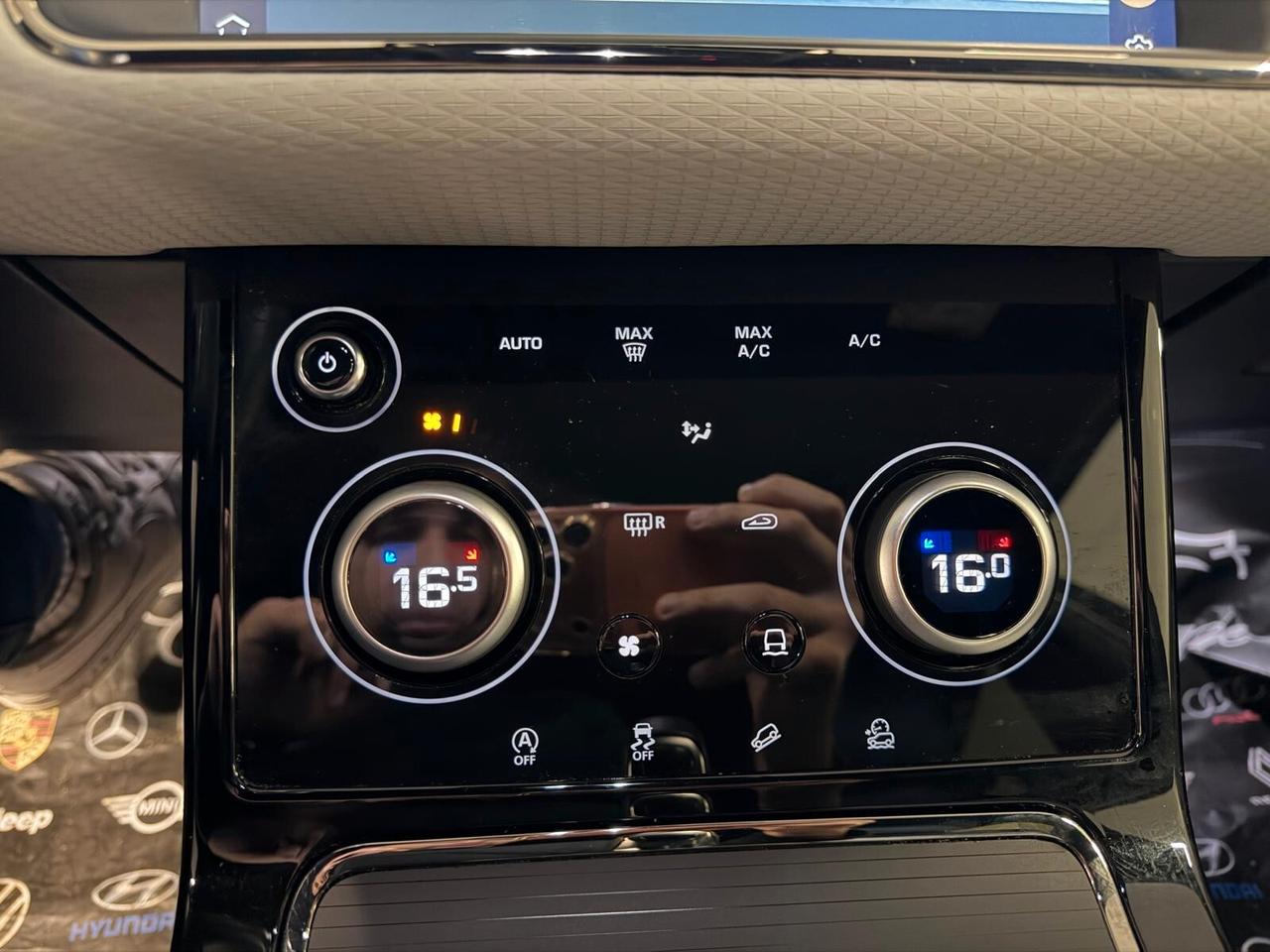 RANGE ROVER EVOQUE R-DYNAMIC 2.0D MHEV AWD 163CV PELLE NAVI CAM ANNO 2023