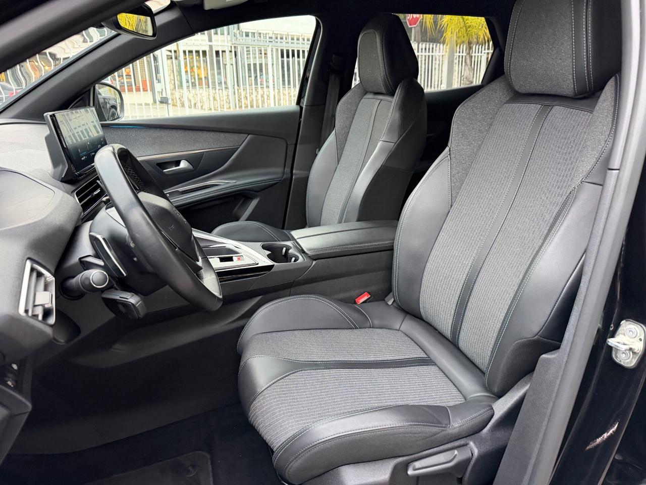 Peugeot 3008 BlueHDi 130 S&S EAT8 Allure Pack 2023